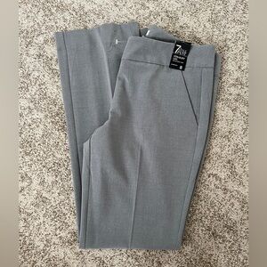 NWT NY&CO The Seventh Avenue Straight Leg Pants
